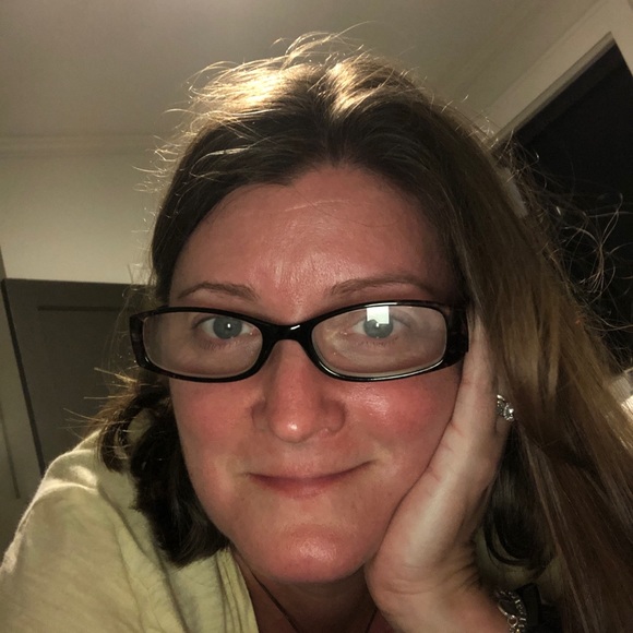 Meet your Posher, Stacey - Picture 1 of 1